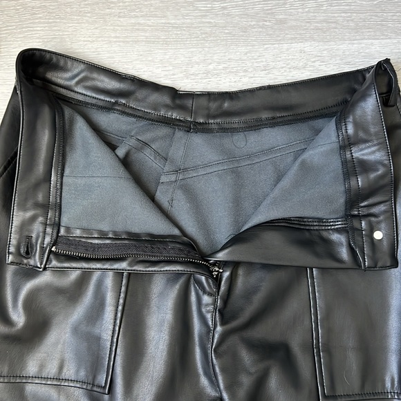 TOPSHOP Black Faux Leather Cargo Joggers | EUC Size 14 - Picture 9 of 13